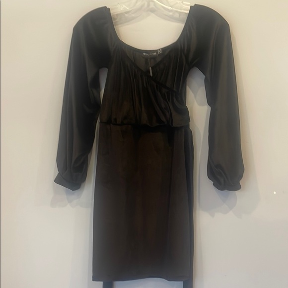 PrettyLittleThing Dresses & Skirts - Elegant Black velvet new with tags Dress by prettylittlething